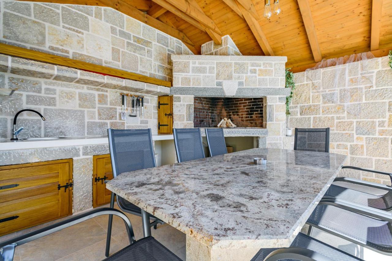 Luxury Stone Villa With Pool - Brisevo Exterior foto